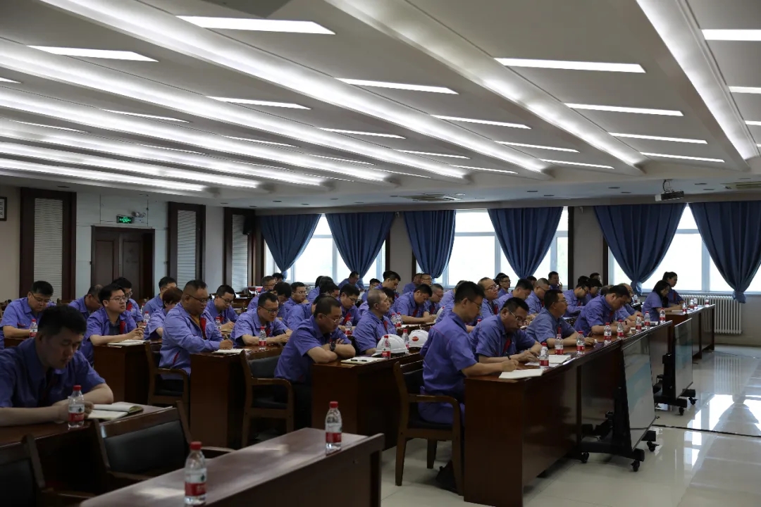 ���ϵľ�����8814(�ɷ�)���޹�˾����