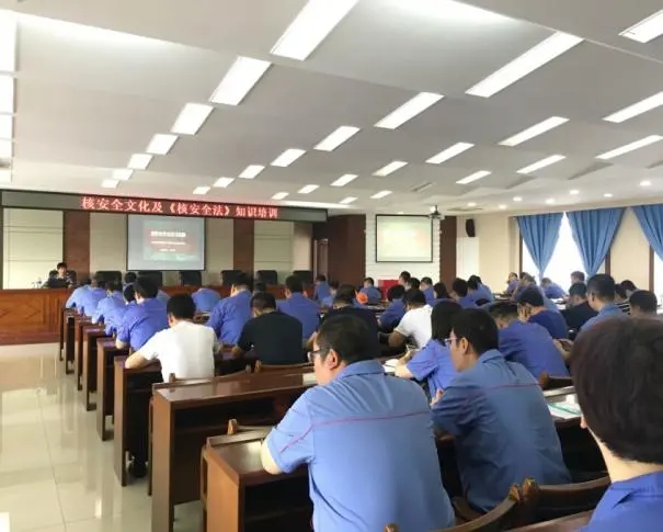 ���ϵľ�����8814(�ɷ�)���޹�˾����