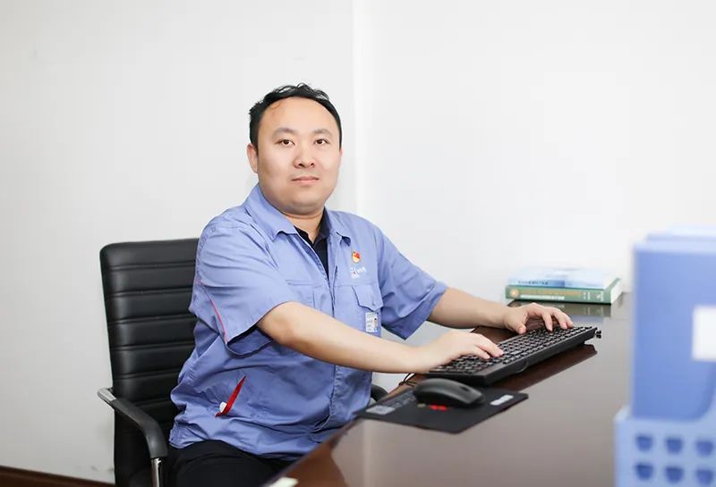 ���ϵľ�����8814(�ɷ�)���޹�˾����