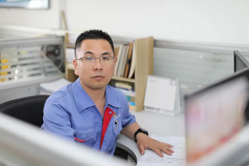 ���ϵľ�����8814(�ɷ�)���޹�˾����