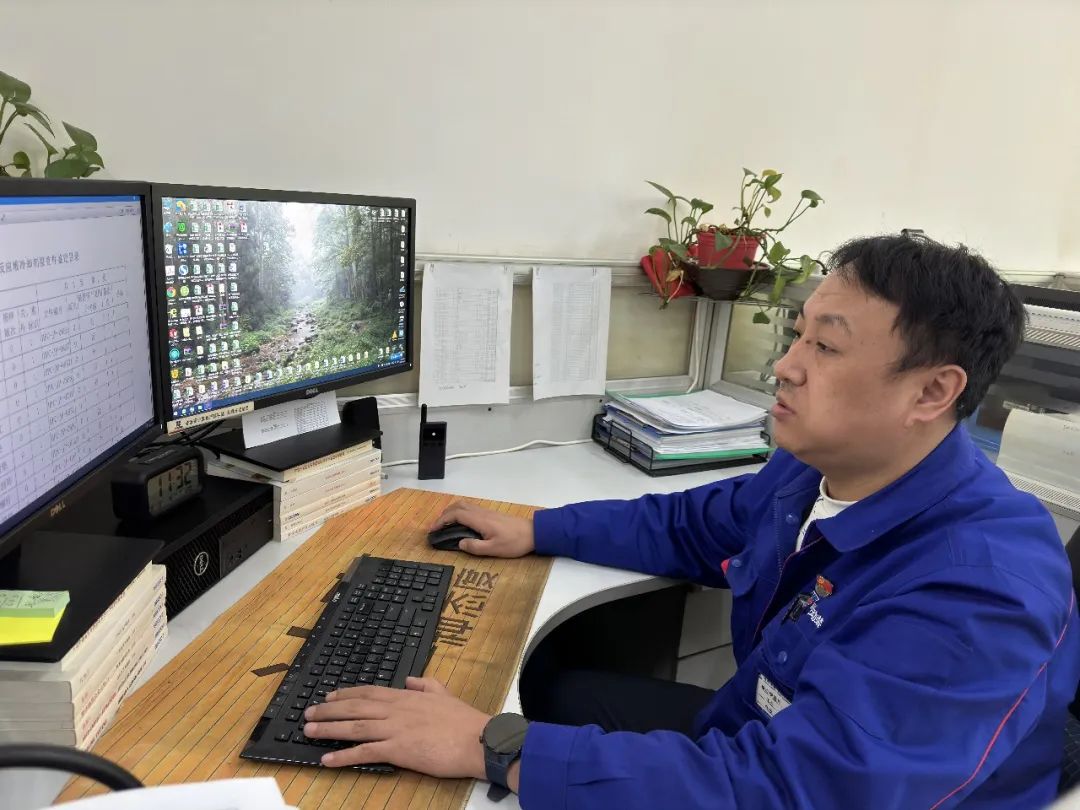 ���ϵľ�����8814(�ɷ�)���޹�˾����