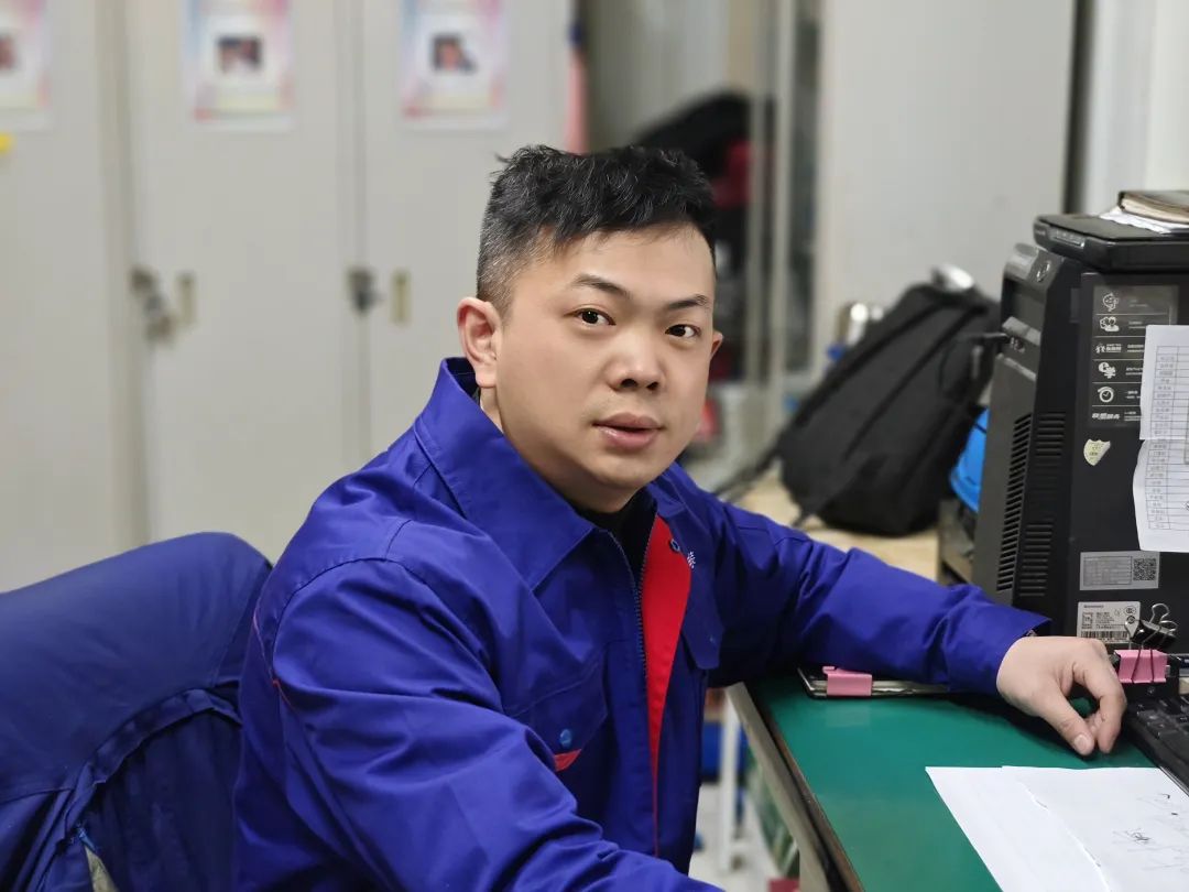 ���ϵľ�����8814(�ɷ�)���޹�˾����