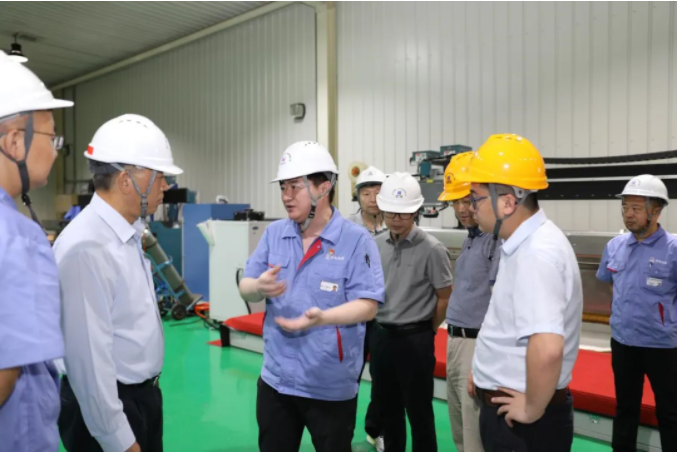 ���ϵľ�����8814(�ɷ�)���޹�˾����