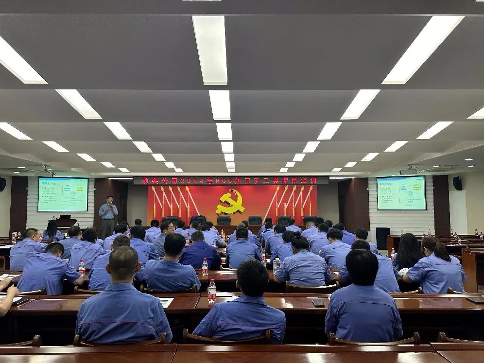 ���ϵľ�����8814(�ɷ�)���޹�˾����