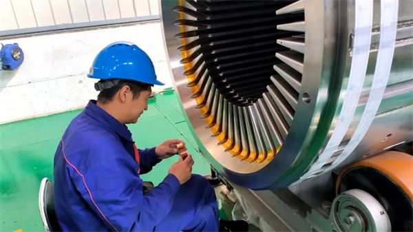 ���ϵľ�����8814(�ɷ�)���޹�˾����