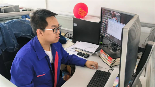 ���ϵľ�����8814(�ɷ�)���޹�˾����