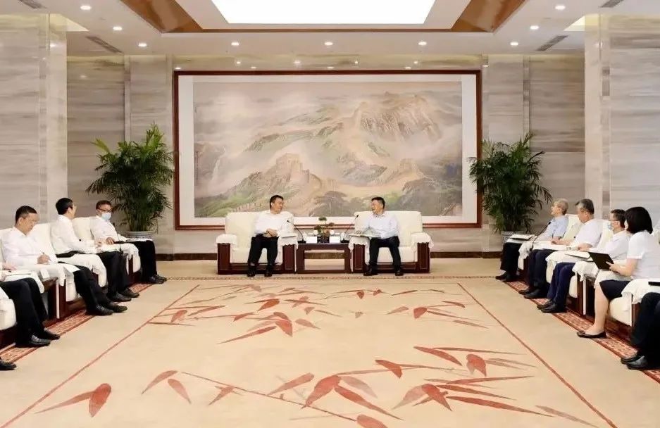 ���ϵľ�����8814(�ɷ�)���޹�˾����