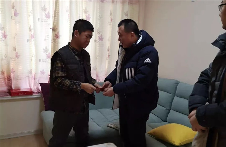 ���ϵľ�����8814(�ɷ�)���޹�˾����