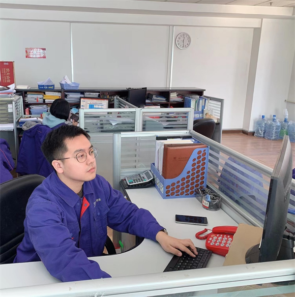 ���ϵľ�����8814(�ɷ�)���޹�˾����