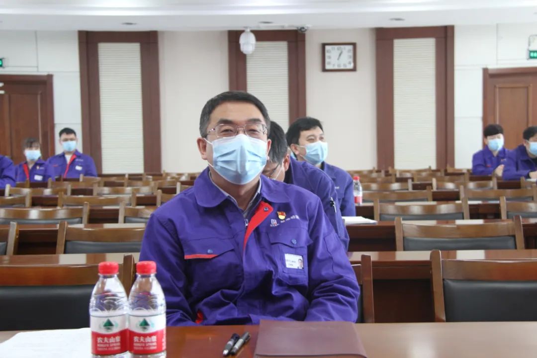 ���ϵľ�����8814(�ɷ�)���޹�˾����